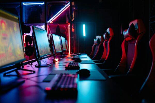 Por que cidades estão investindo em eSports?