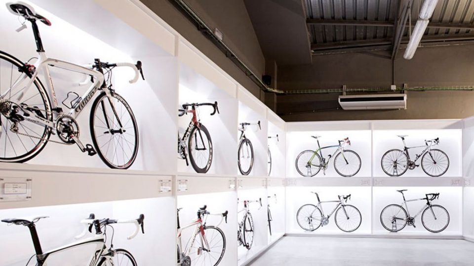 2048x1024-coolest-bike-shops-43-jpg-57281c8d